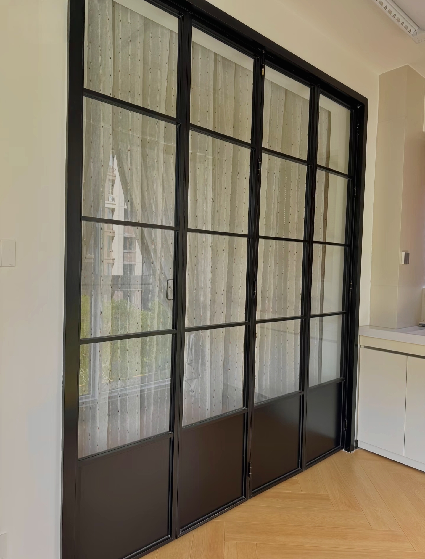 Slim Frame Aluminum French Bi-fold Interior Doors With Double Clear Glass Panels For Residential Use