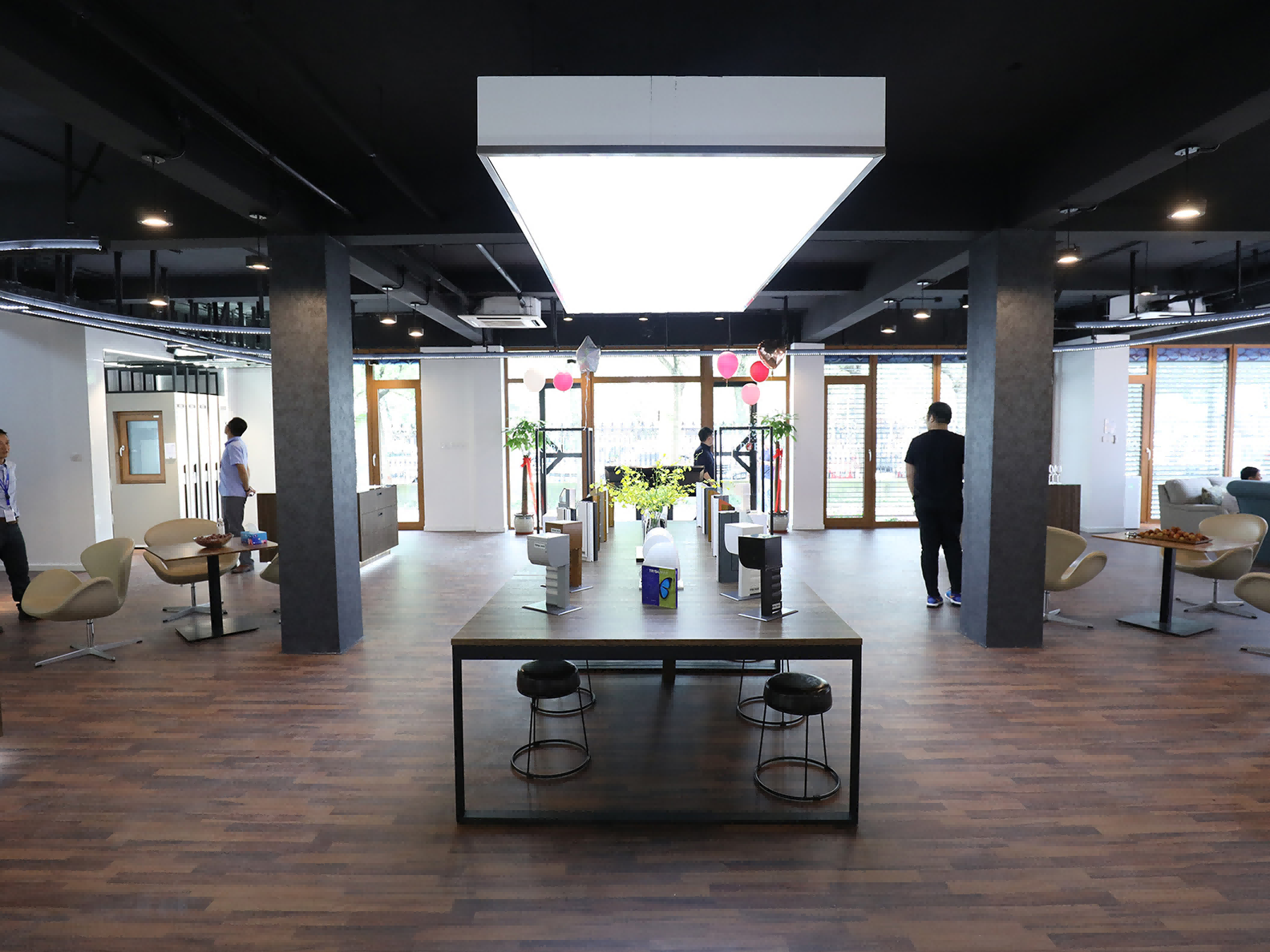 Showroom sample 2