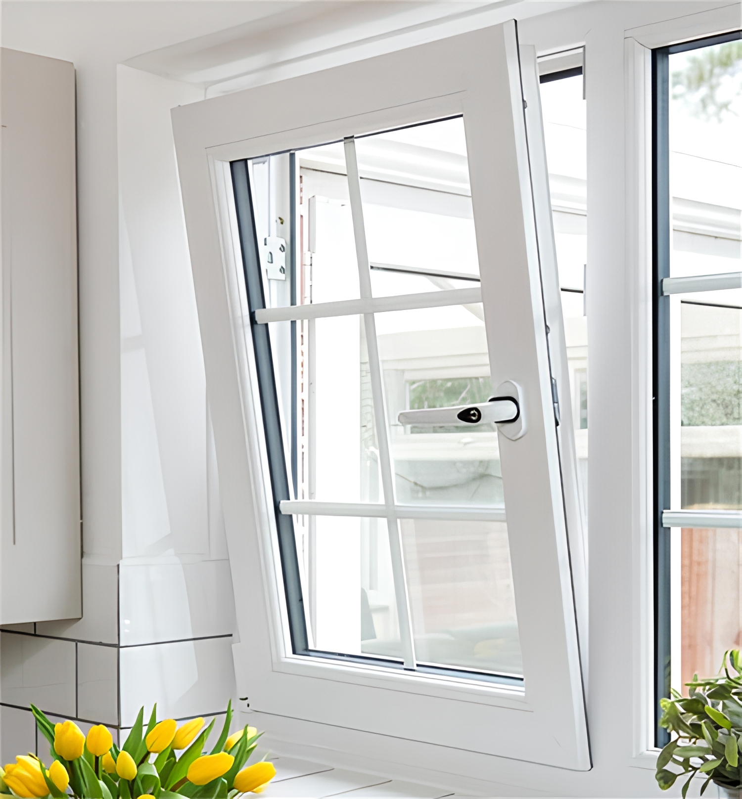 Modern Aluminum Windows Doors Swing Horizontal Double Tempered Glass Heat Insulation Stainless Steel Screen Netting Comply