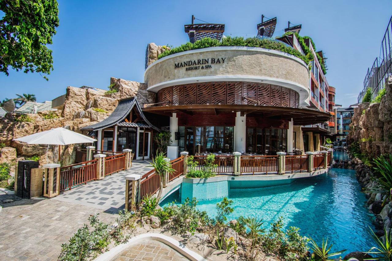 Mandrin Ray Resort & Spa