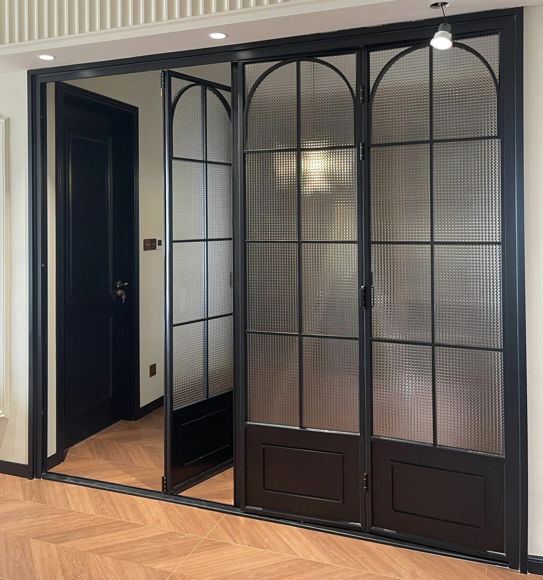 Slim Frame Aluminum French Bi-fold Interior Doors With Double Clear Glass Panels For Residential Use