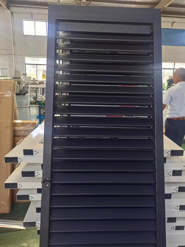 Manual Aluminum Louvered Blade Adjustable Louver Windows Outdoor Horizontal Jalousie Window Shutters Outdoor
