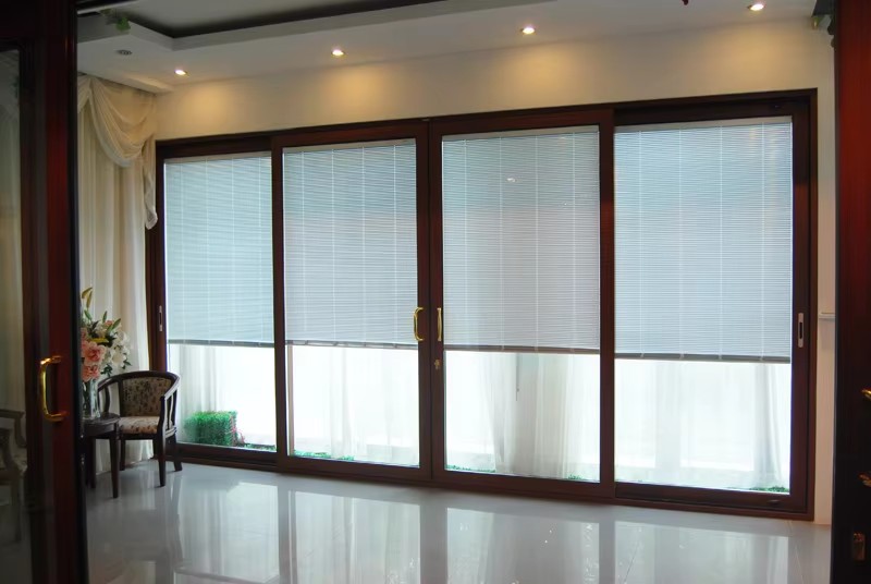 China Factory Aluminum Windows and Doors Wooden Color Aluminum Windows and Doors