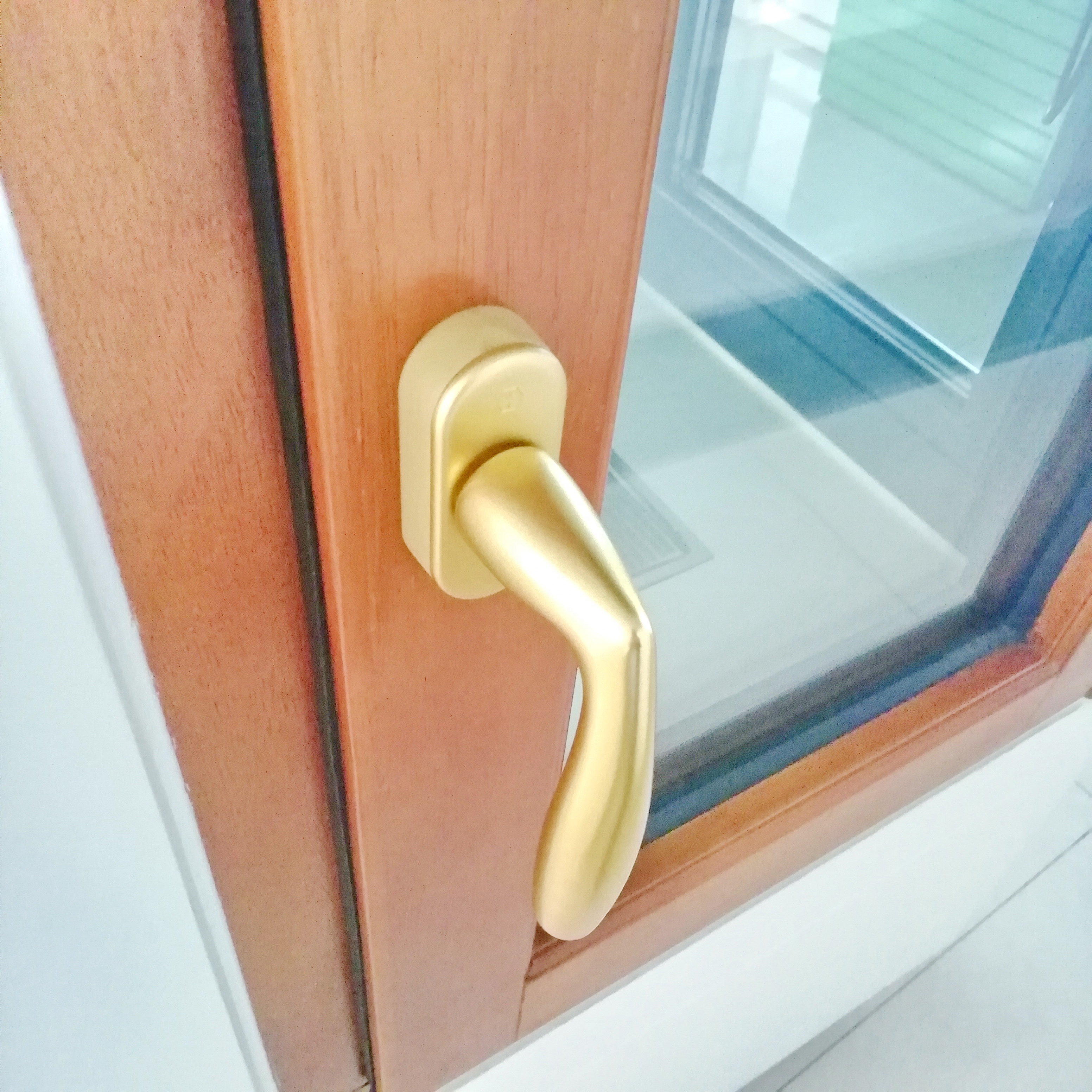 High-quality Aluminum Wood Al-wood Composite Window Aluminum Alloy+wood+glass+accessories,aluminum IMAGERY Windows Horizontal