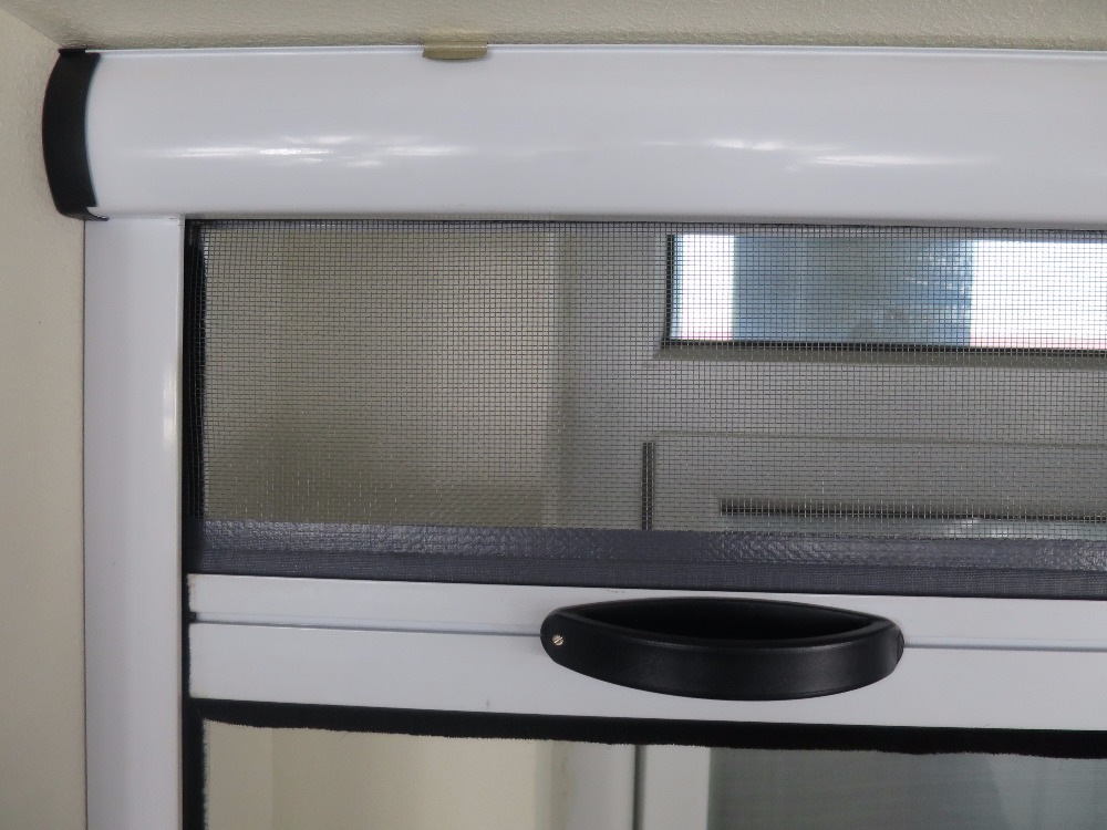 Custom Modern Roller Aluminum Frame Anti Mosquito Dust Insect Net Fiber Glass House Design Up Down Sliding Fly Screen Window