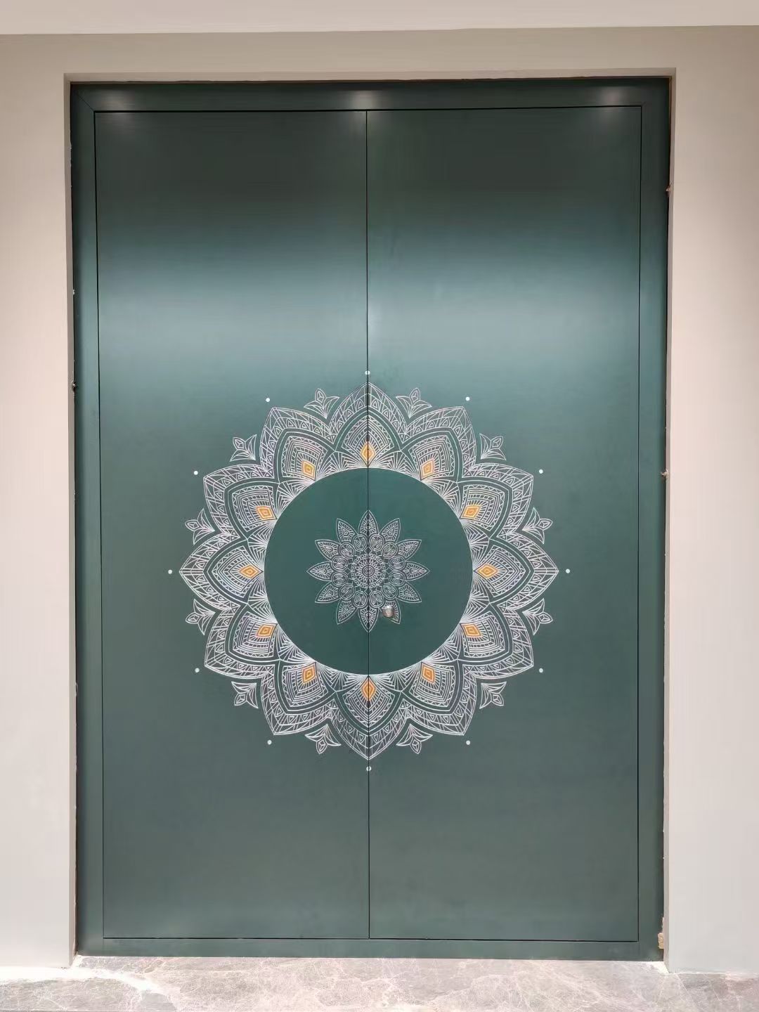 Cast Aluminum Front Entry Door Rust Proof Security Exterior Door Modern Design Custom Size For Luxury Villa Wholesale